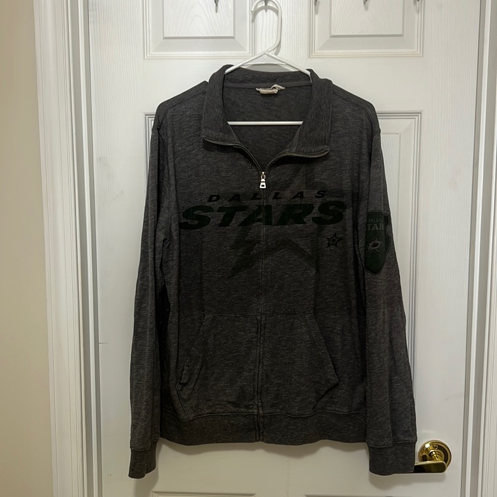 Light weight zip up jacket from Dallas Stars Ice Hockey in Size Large